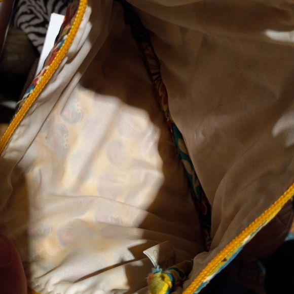 Two Vera Bradley Paisley Lined Zippered Travel Make Up Storage Pouch - Picture 7 of 14